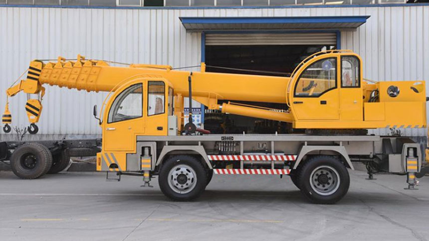 Camion-grue 12T, STSQ12D 02