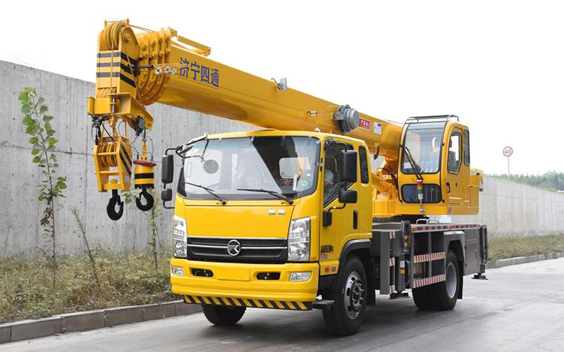Camion-grue 12T, STSQ12C