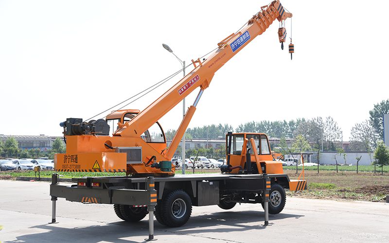 Camion-grue 8T, STSQ8A