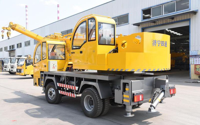 Camion-grue 8T, STSQ8D