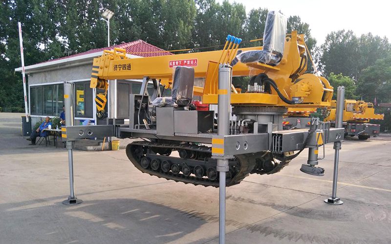 Grue télescopique sur chenilles 4T, STSQ4L