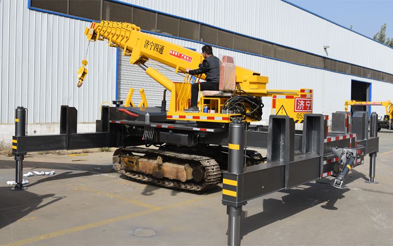 Grue télescopique sur chenilles 6T, STSQ6L
